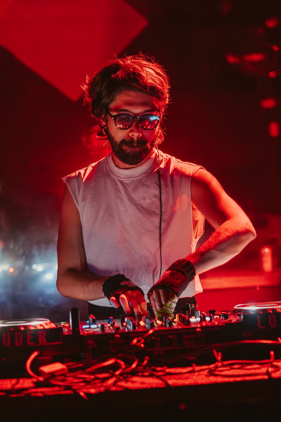 F3R live en Médula con iluminación de club